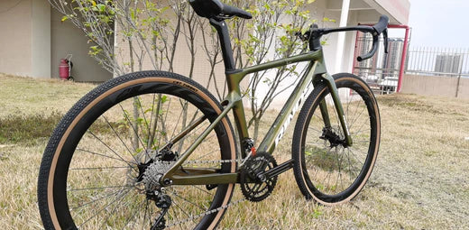 Gravel Bike fuori RINOS Oro